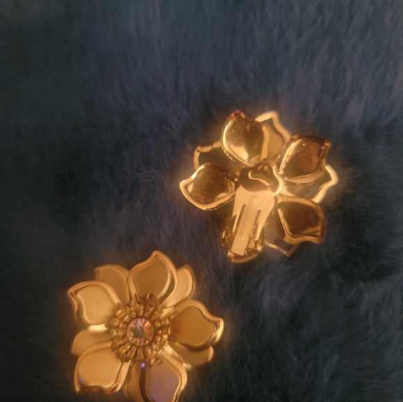 Beautiful silver tone vintage clips - Picture 2 of 4